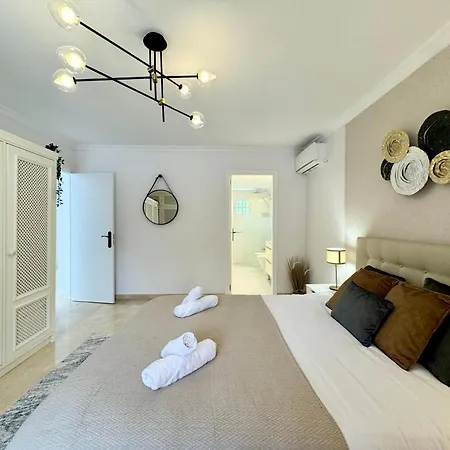 Stunning 3bd, 2bh With Pool, Bbq Terrace בית נופש