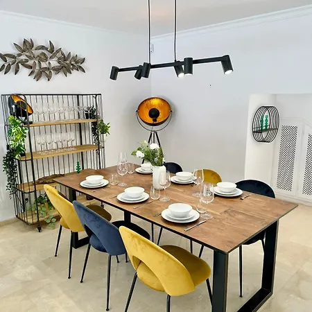 Stunning 3bd, 2bh With Pool, Bbq Terrace בית נופש