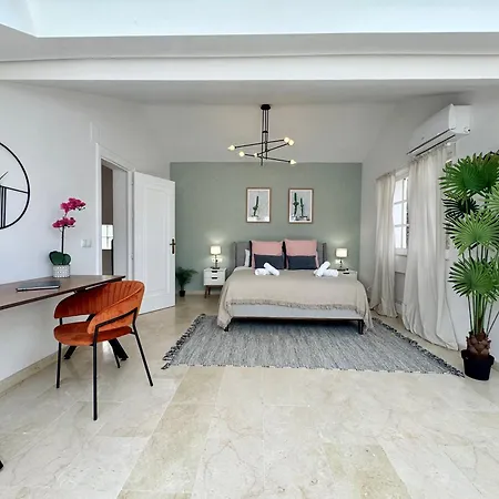 בית נופש Stunning 3bd, 2bh With Pool, Bbq Terrace מארבלה